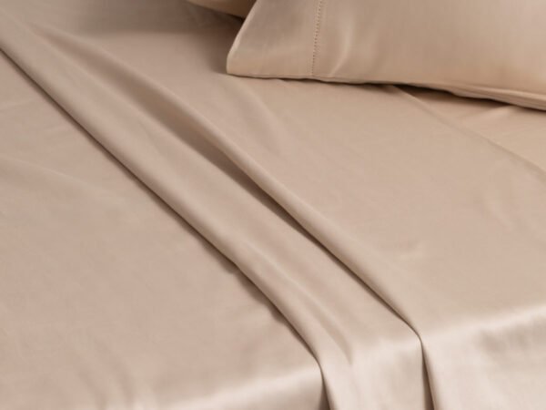 BEIGE סט מצעים זוגי Laura Ashley