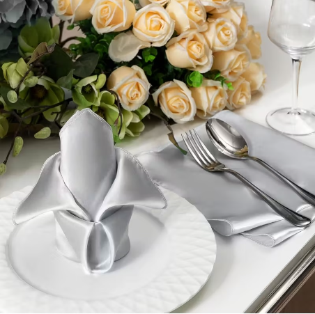 מפית שולחן כסף