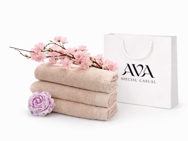 סט מגבות ורוד עם נר פרח סגול